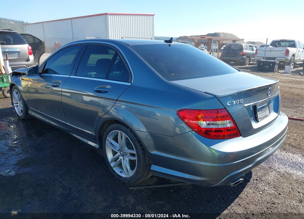 2012 MERCEDES-BENZ C 300 LUXURY 4MATIC/SPORT 4MATIC VIN: WDDGF8BB6CR208268