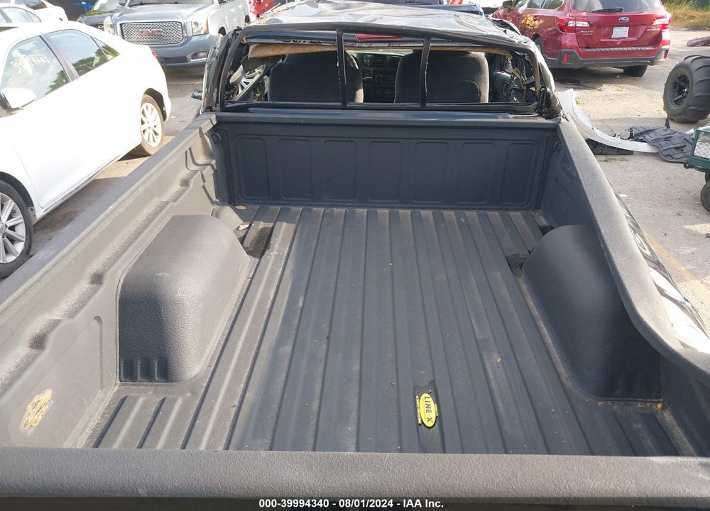 1999 CHEVROLET S-10 LS VIN: 1GCCT19W9X8171195