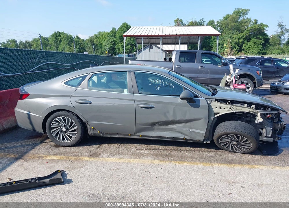 2020 HYUNDAI SONATA HYBRID SEL VIN: KMHL34JJ7LA012093