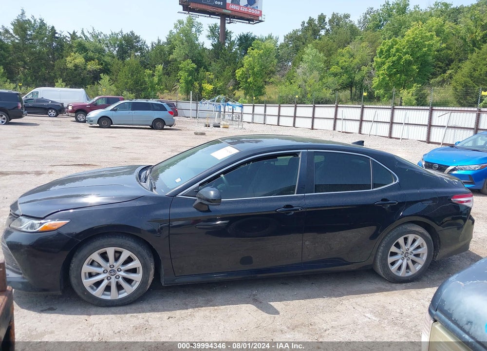2019 TOYOTA CAMRY LE VIN: 4T1B11HK0KU722299
