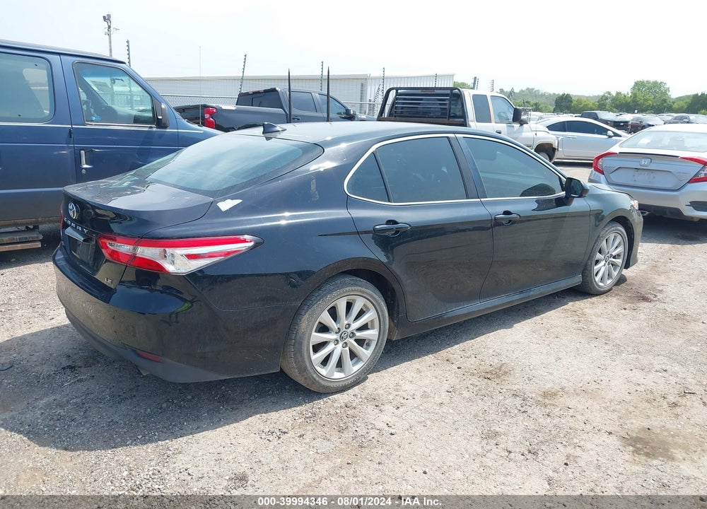 2019 TOYOTA CAMRY LE VIN: 4T1B11HK0KU722299