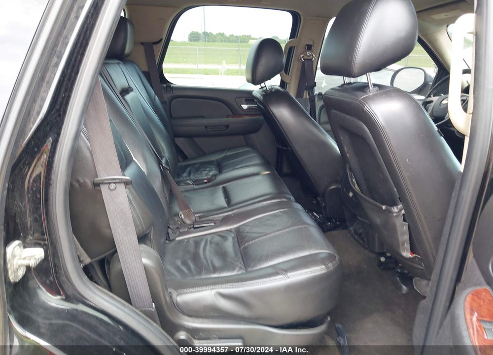 2011 CHEVROLET TAHOE LT VIN: 1GNSKBE04BR396656