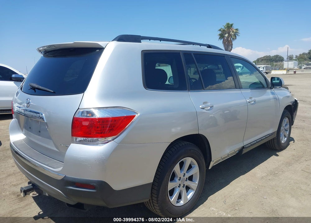2011 TOYOTA HIGHLANDER SE V6 VIN: 5TDBK3EH8BS042998