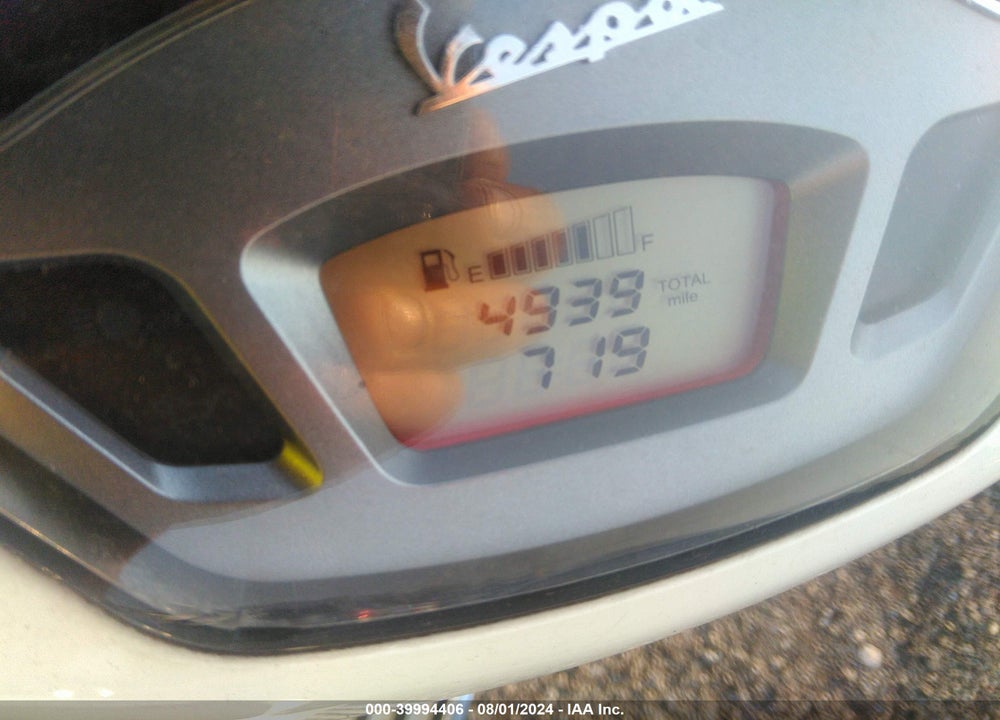 2018 VESPA PRIMAVERA 50 4V IE VIN: ZAPC536B3J5201337