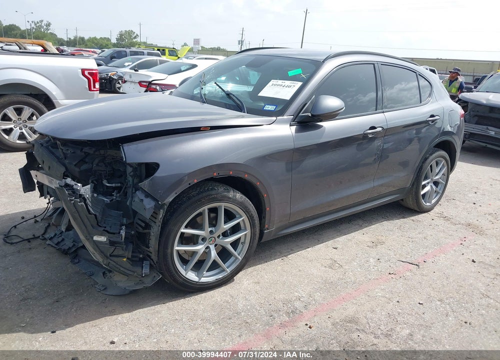 2018 ALFA ROMEO STELVIO TI SPORT AWD VIN: ZASFAKNN1J7B68060