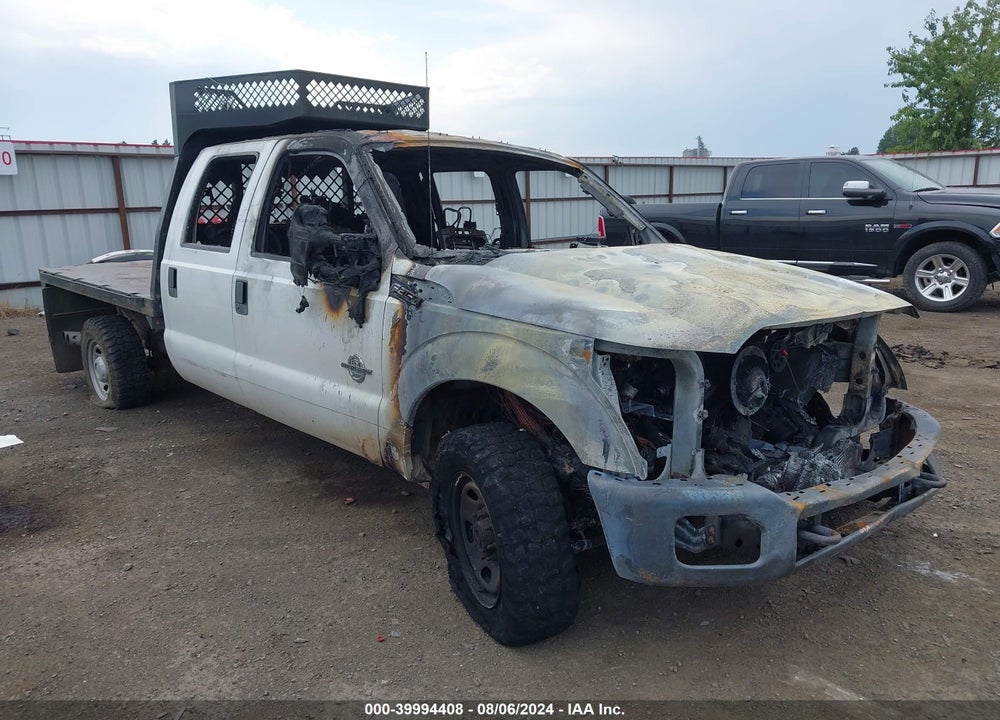 2013 FORD F-350 CHASSIS XL VIN: 1FD8W3FT3DEB62830