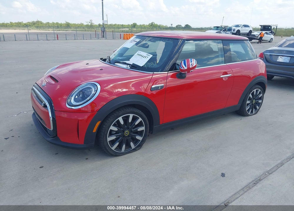 2024 MINI SE HARDTOP VIN: WMW13DJ00R2V09781
