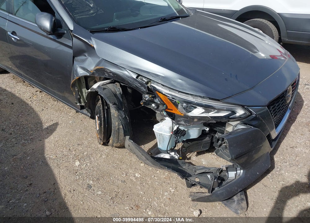 2022 NISSAN ALTIMA SV FWD VIN: 1N4BL4DV1NN395092