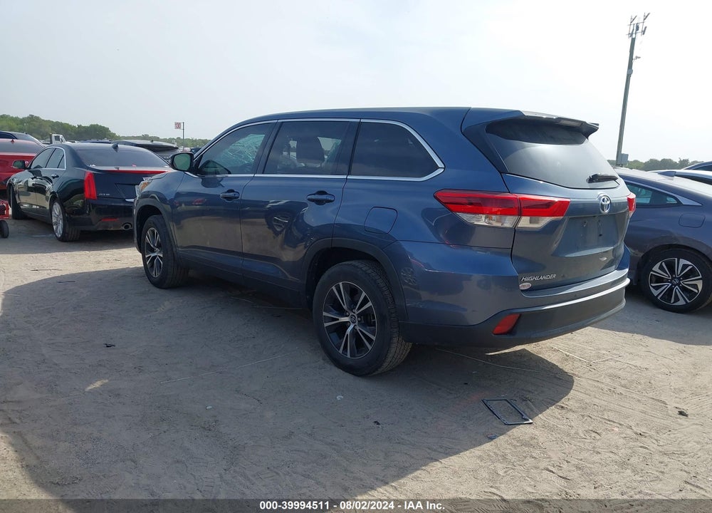 2019 TOYOTA HIGHLANDER LE VIN: 5TDZARFH9KS049980