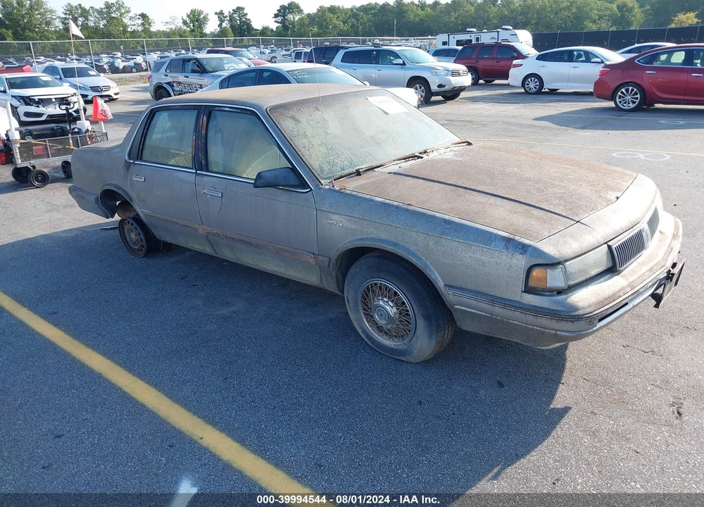 1996 OLDSMOBILE CIERA SL VIN: 1G3AJ55M0T6353009
