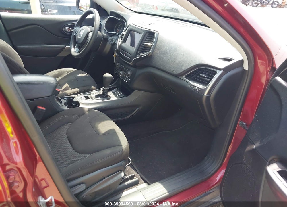 2019 JEEP CHEROKEE LATITUDE FWD VIN: 1C4PJLCBXKD171490