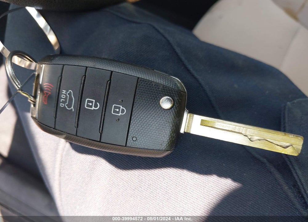 2019 KIA SORENTO 2.4L LX VIN: 5XYPG4A3XKG501646