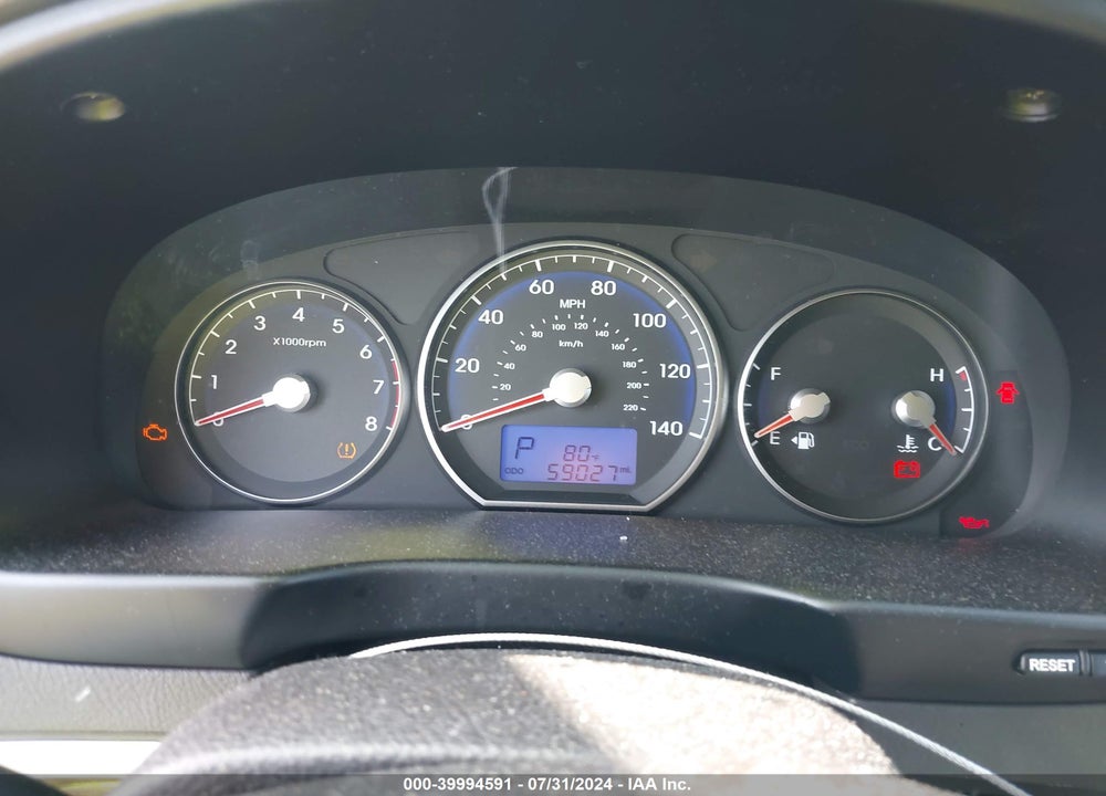 2011 HYUNDAI SANTA FE GLS VIN: 5XYZG3AB4BG079836