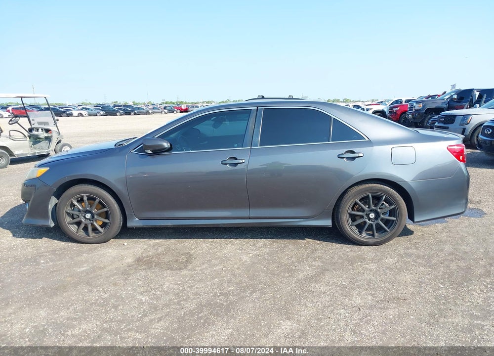 2013 TOYOTA CAMRY SE VIN: 4T1BF1FK8DU220485