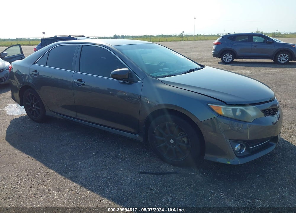 2013 TOYOTA CAMRY SE VIN: 4T1BF1FK8DU220485