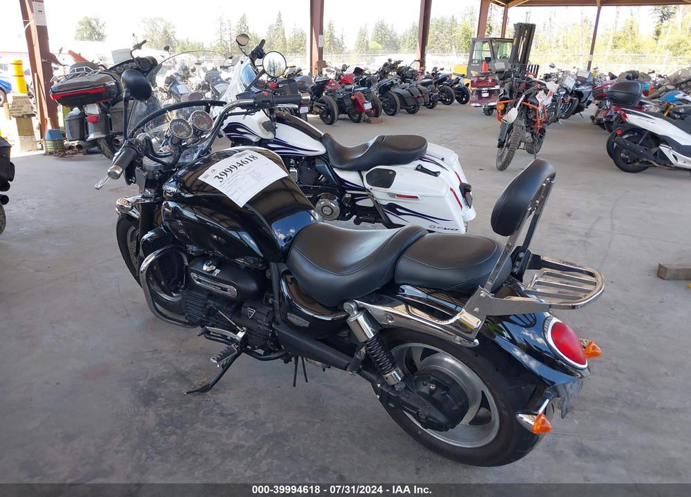 2014 TRIUMPH MOTORCYCLE ROCKET III ROADSTER VIN: SMTC02L42EJ625011