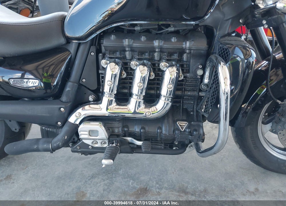 2014 TRIUMPH MOTORCYCLE ROCKET III ROADSTER VIN: SMTC02L42EJ625011