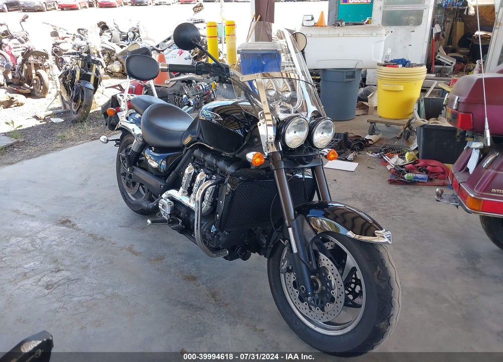 2014 TRIUMPH MOTORCYCLE ROCKET III ROADSTER VIN: SMTC02L42EJ625011