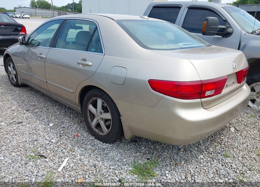 2005 HONDA ACCORD 2.4 EX VIN: 1HGCM568X5A017368