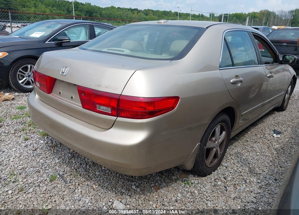 2005 HONDA ACCORD 2.4 EX VIN: 1HGCM568X5A017368