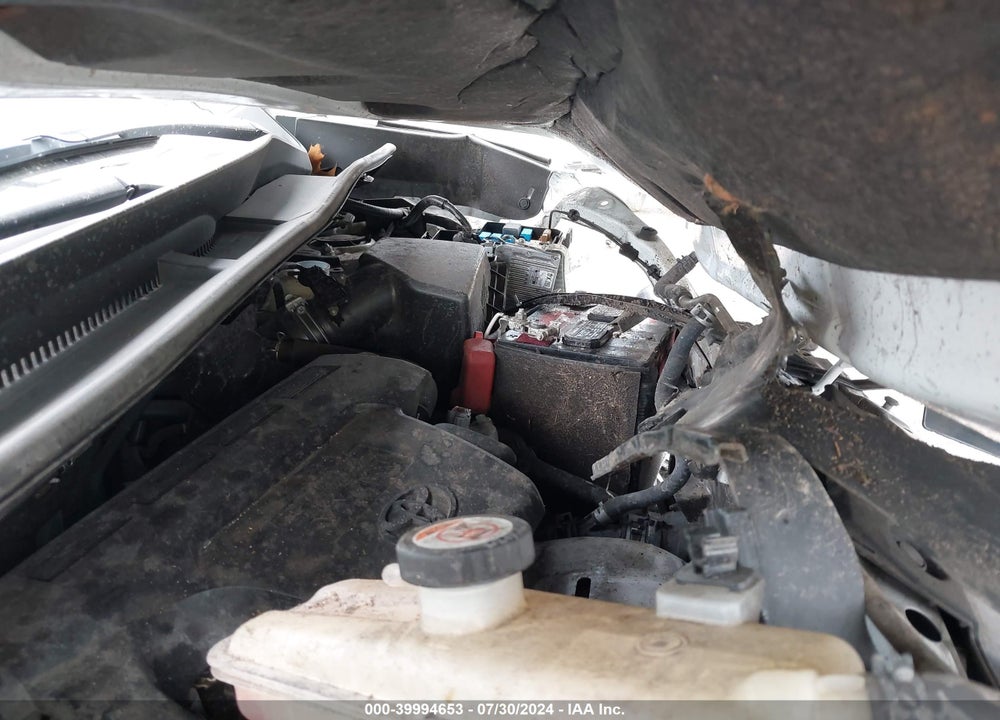 2018 TOYOTA RAV4 XLE VIN: JTMRFREV1JJ197240