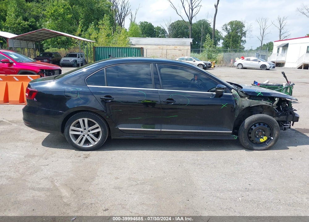 2017 VOLKSWAGEN JETTA 1.8T SEL/1.8T SEL PREMIUM VIN: 3VWL17AJ4HM407299