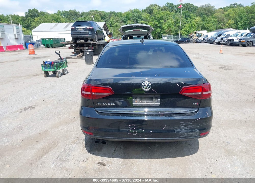 2017 VOLKSWAGEN JETTA 1.8T SEL/1.8T SEL PREMIUM VIN: 3VWL17AJ4HM407299