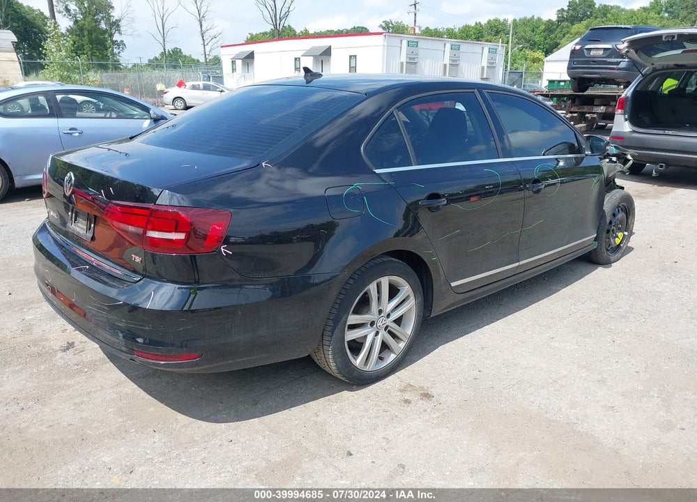2017 VOLKSWAGEN JETTA 1.8T SEL/1.8T SEL PREMIUM VIN: 3VWL17AJ4HM407299
