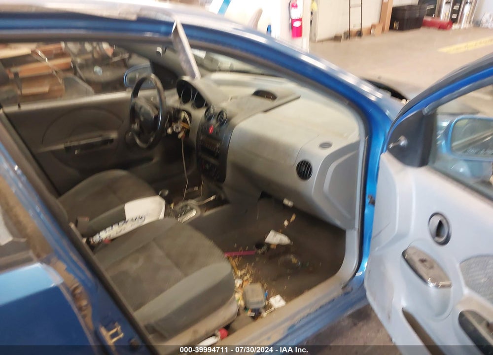 2005 CHEVROLET AVEO LS VIN: KL1TD52615B376791