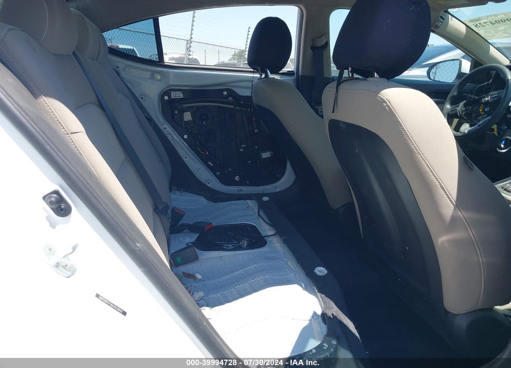 2019 HYUNDAI ELANTRA SEL VIN: 5NPD84LF5KH423843