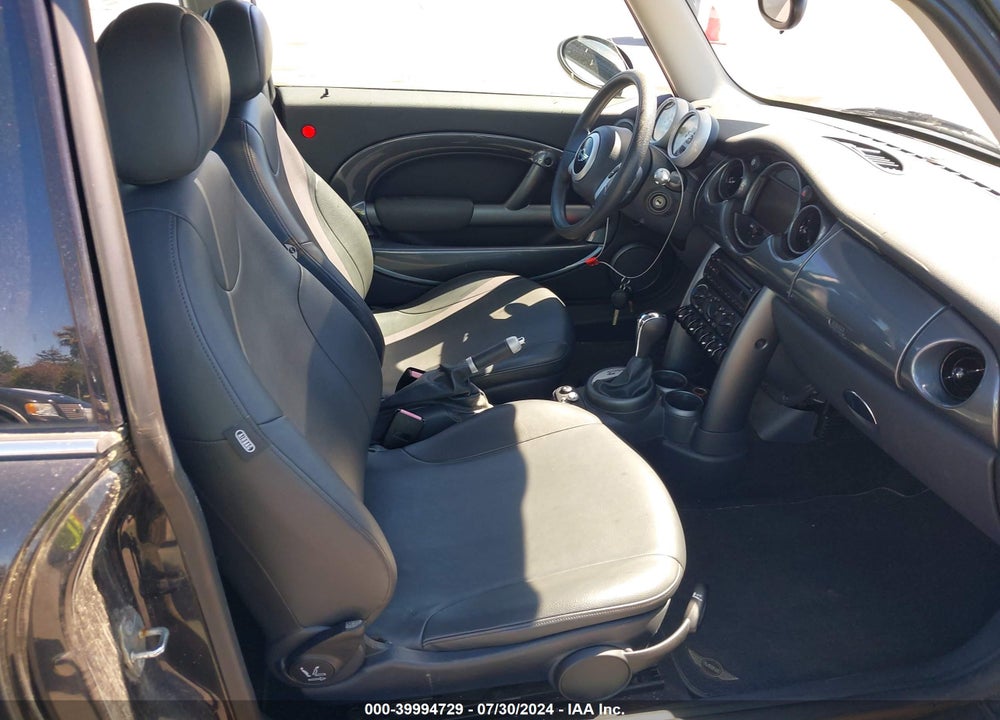 2003 MINI COOPER VIN: WMWRC33473TJ50704