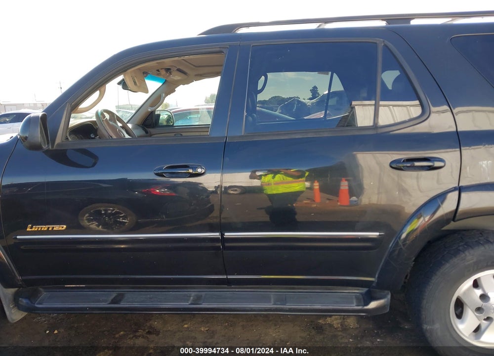 2002 TOYOTA SEQUOIA LIMITED V8 VIN: 5TDBT48A62S112936