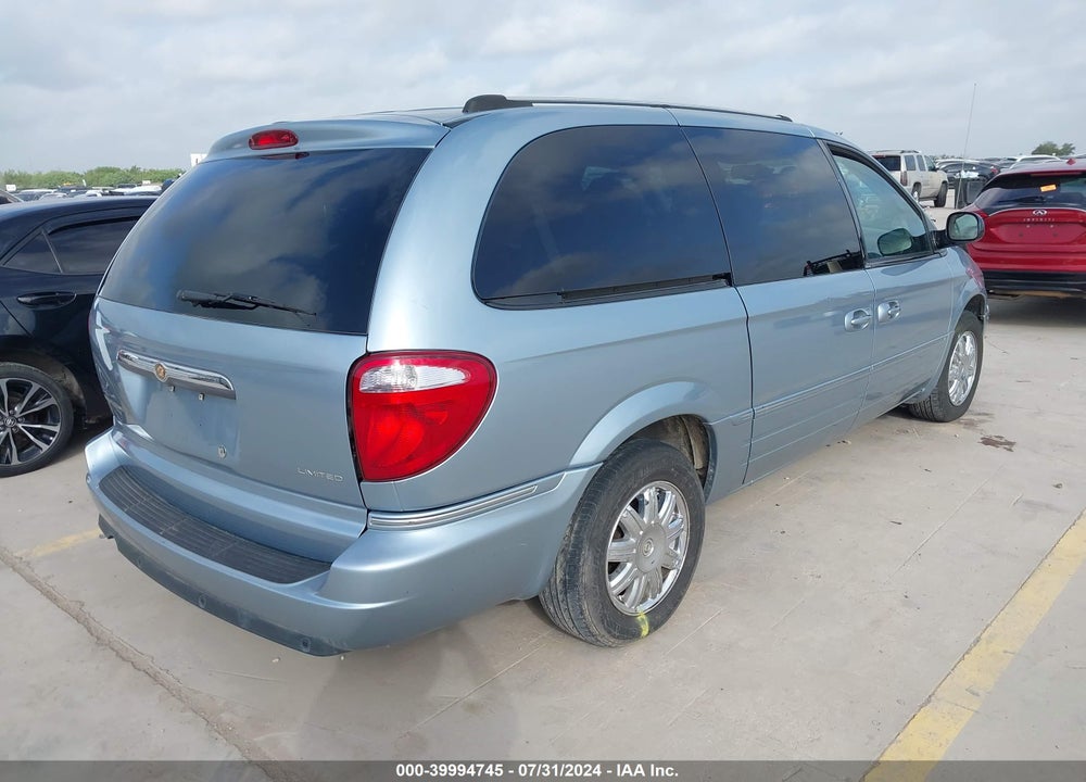 2005 CHRYSLER TOWN & COUNTRY LIMITED VIN: 2C8GP64L45R390842