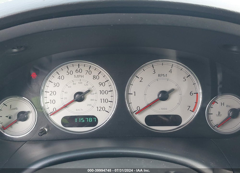 2005 CHRYSLER TOWN & COUNTRY LIMITED VIN: 2C8GP64L45R390842