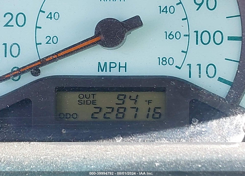 2003 TOYOTA COROLLA LE VIN: 1NXBR32E63Z165679