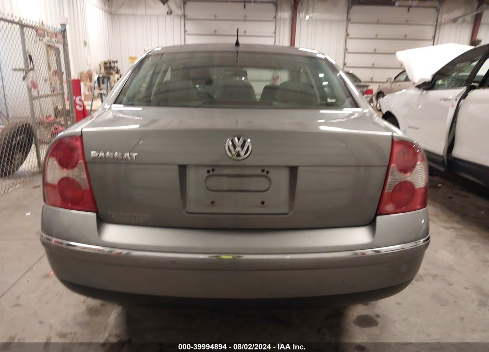 2004 VOLKSWAGEN PASSAT GLS VIN: WVWPD63B54E292885
