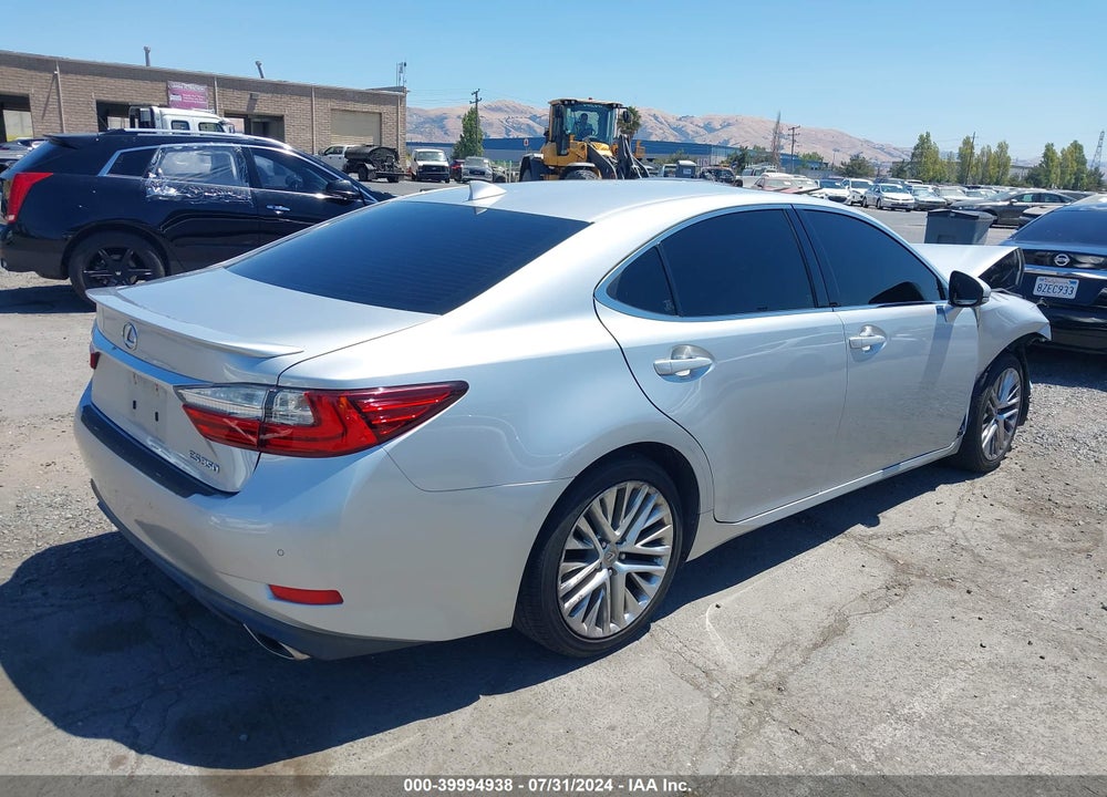 2016 LEXUS ES 350 VIN: JTHBK1GG1G2224824