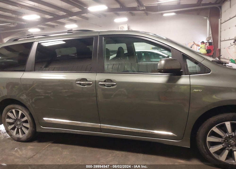 2019 TOYOTA SIENNA XLE VIN: 5TDDZ3DC2KS219460