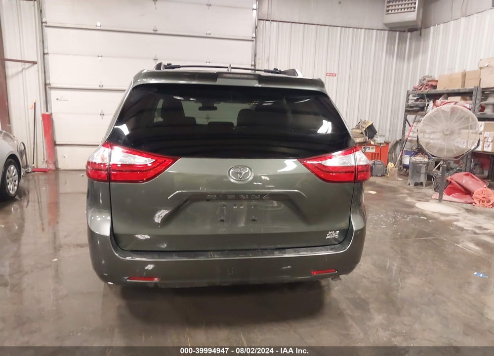 2019 TOYOTA SIENNA XLE VIN: 5TDDZ3DC2KS219460