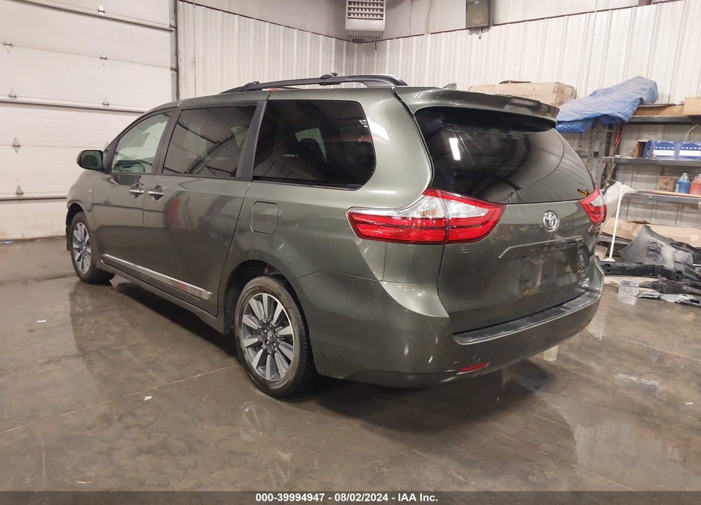 2019 TOYOTA SIENNA XLE VIN: 5TDDZ3DC2KS219460