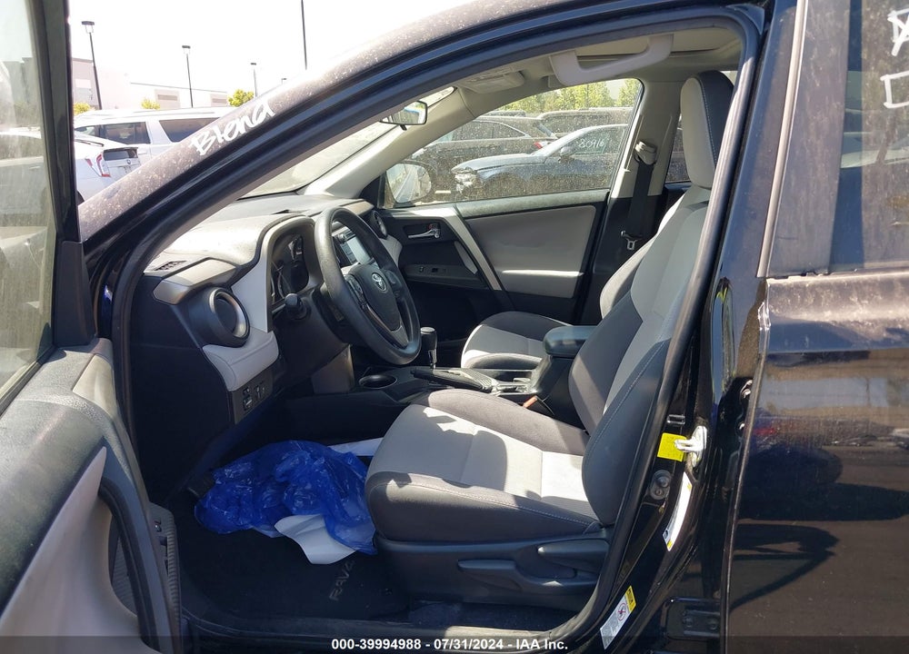 2015 TOYOTA RAV4 XLE VIN: 2T3WFREV0FW167948