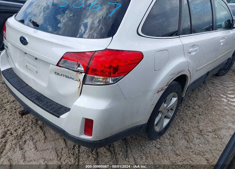 2014 SUBARU OUTBACK 2.5I LIMITED VIN: 4S4BRCLC5E3286371