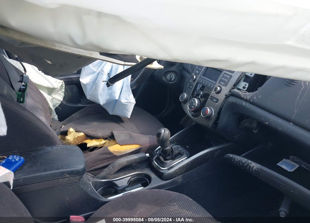 2011 KIA FORTE SX VIN: KNAFW5A33B5360266