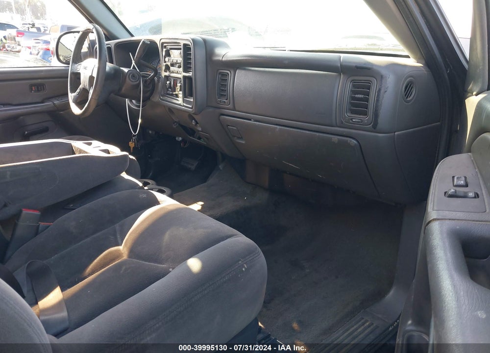 2005 GMC SIERRA 1500 SLE VIN: 2GTEC19V451111583