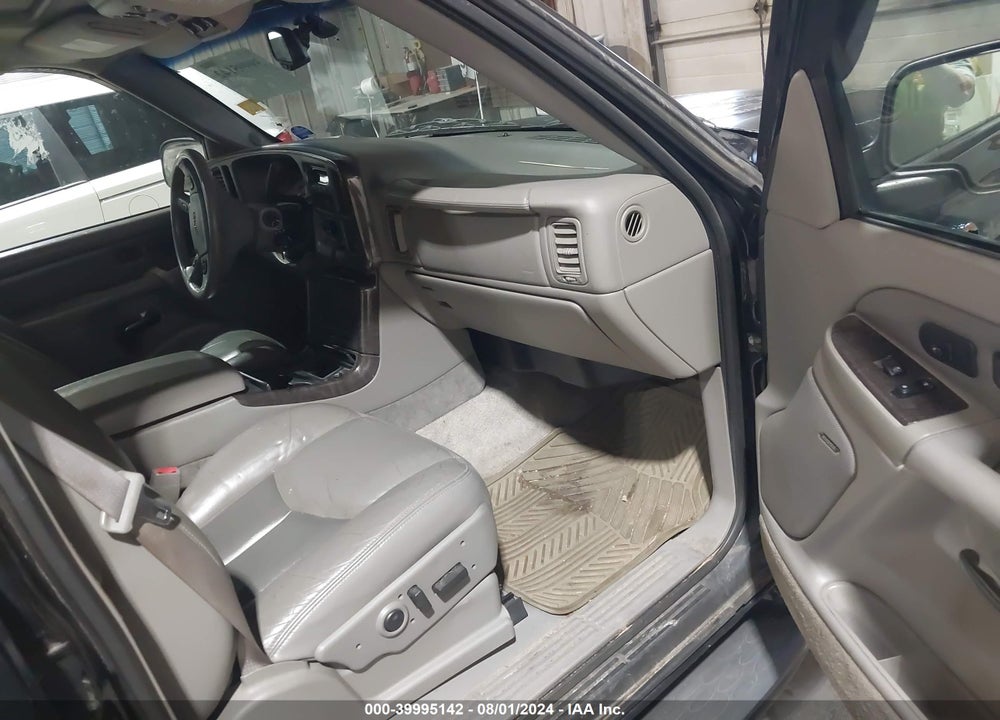 2003 GMC YUKON DENALI VIN: 1GKEK63U13J247449