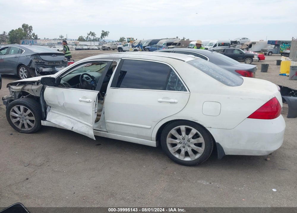 2007 HONDA ACCORD 3.0 EX VIN: 1HGCM66527A088174