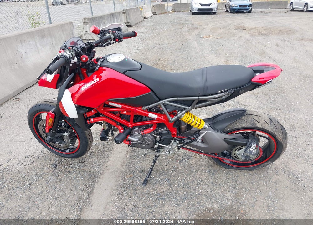2019 DUCATI HYPERMOTARD 950/950 SP VIN: ZDMBAJDT9KB002373