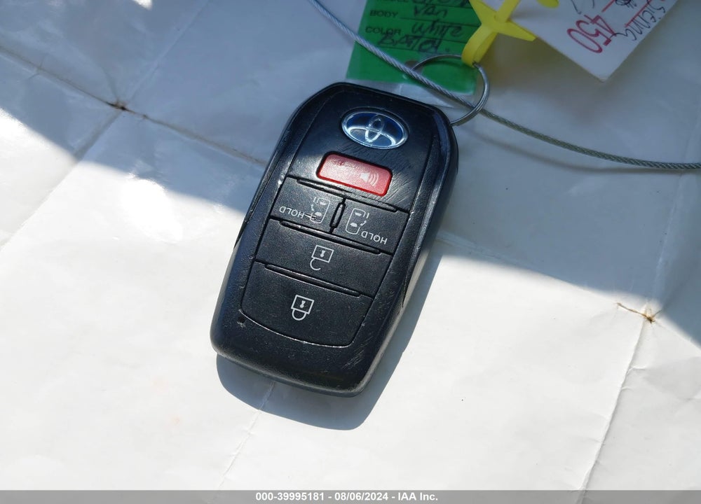2022 TOYOTA SIENNA LE VIN: 5TDKSKFC9NS070102