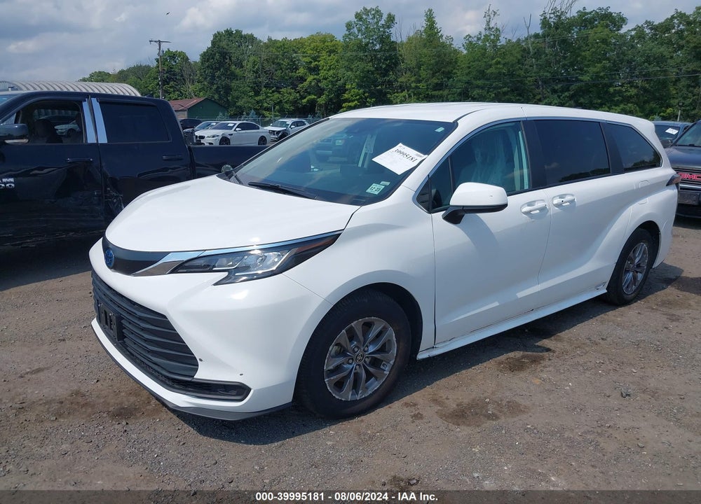 2022 TOYOTA SIENNA LE VIN: 5TDKSKFC9NS070102