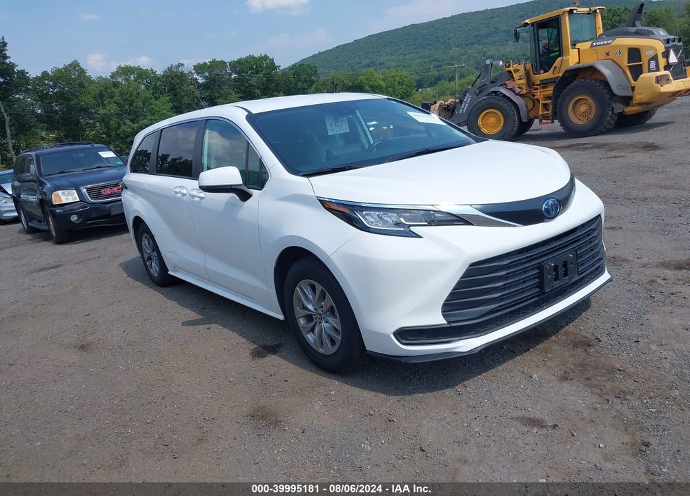 2022 TOYOTA SIENNA LE VIN: 5TDKSKFC9NS070102